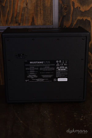 Fender Mustang LT25 Black