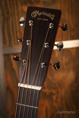 Martin D-28