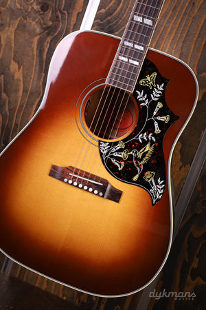 Gibson Hummingbird Standard Red Spruce Honey Burst