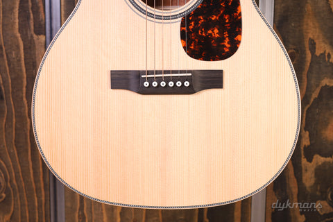 Larrivée OM-40E Legacy Series