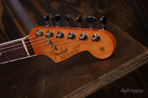 Fender Curt Cobain Jaguar 3-Color Sunburst