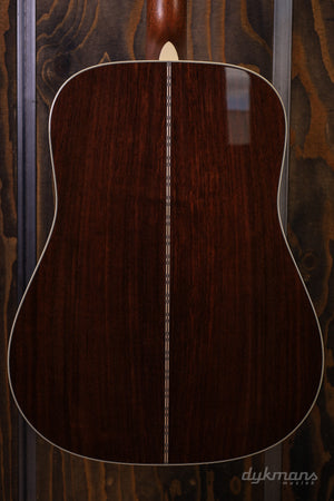 Martin D-28 Sunburst