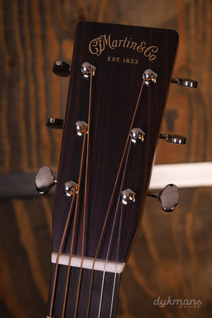 Martin D-28 Sunburst
