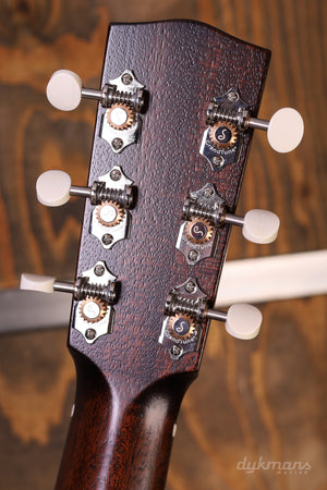 Bourgeois Professional Series The Natural LDBO Satin