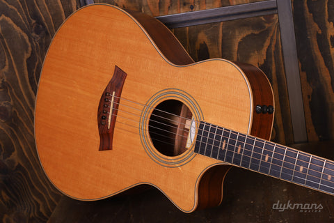 Taylor 412ce LTD 2013 PRE-OWNED!