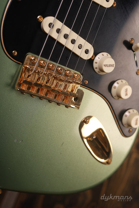 Fender Custom Shop Limited Edition 1965 Dual-Mag Stratocaster Journeyman Relic Aged Sage Green