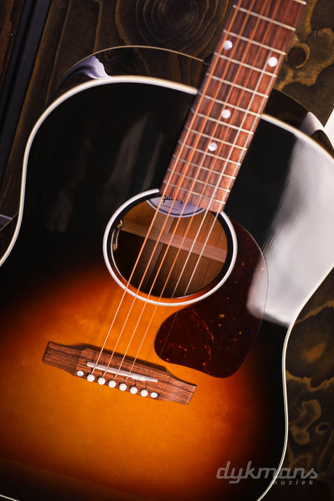 Gibson J-45 Standard Vintage Sunburst