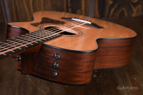 Taylor 352CE 12-String