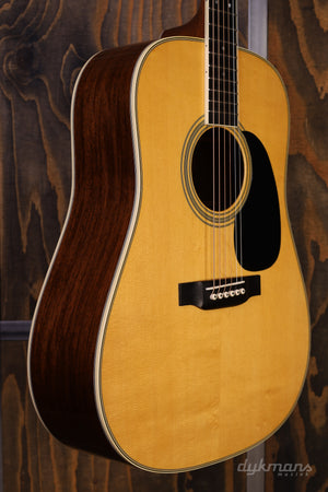 Martin D-35 50th Anniversary Limited Edition Brazilian Rosewood PRE-OWNED
