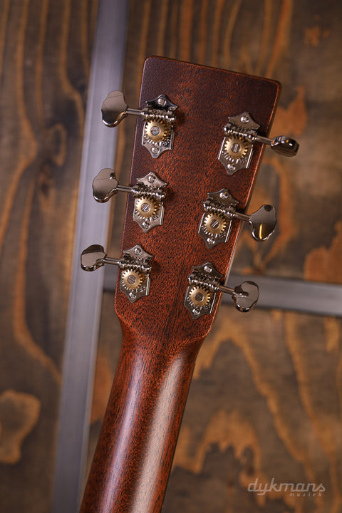 Martin D-16E Rosewood