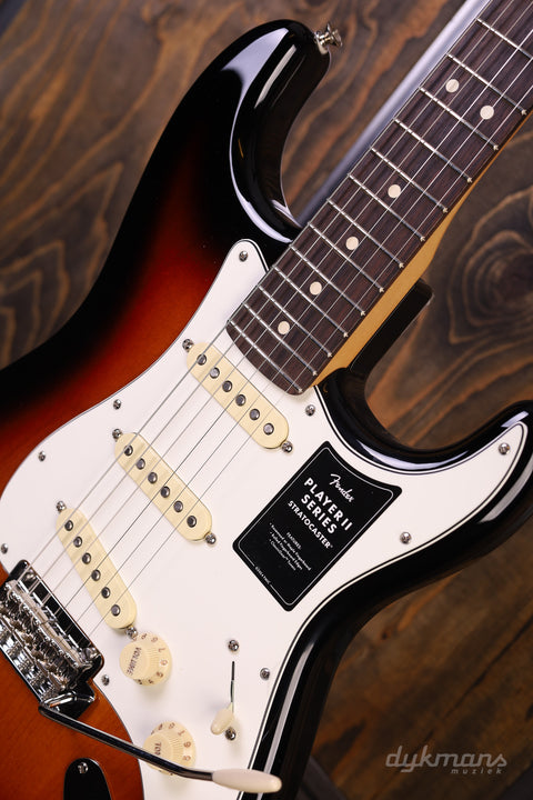 Fender Player II Stratocaster 3-Color Sunburst