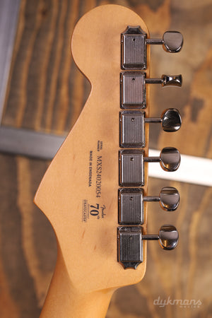 Fender Player II Stratocaster 3-Color Sunburst