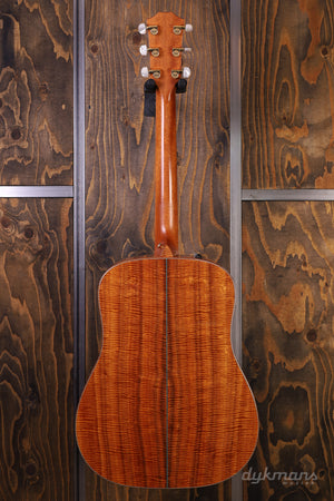 Taylor Custom-DN Koa PRE-OWNED!