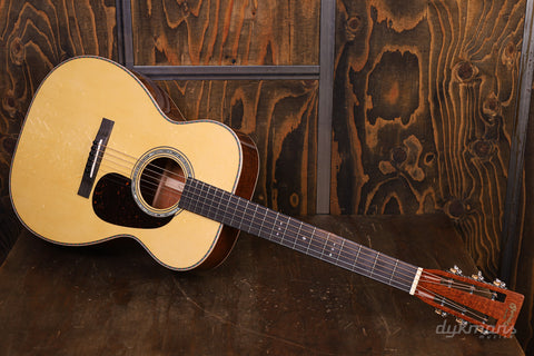 Martin Custom Shop 00-14 Flamed Mahogany