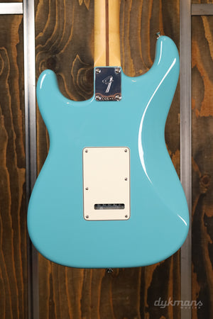 Fender Player II Stratocaster HSS Coral Red