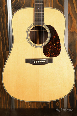 Martin Super HD-28