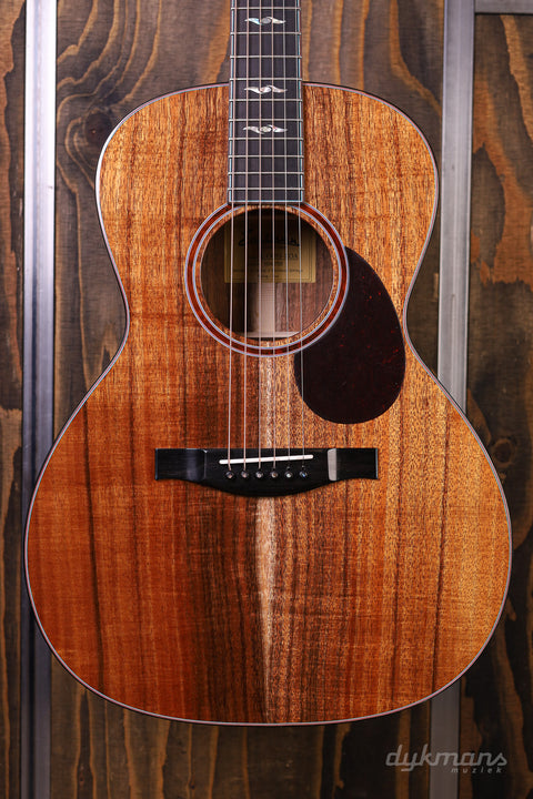 Eastman Guitars