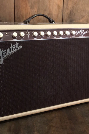 Fender Super-Sonic 22 Dijkman Muziek